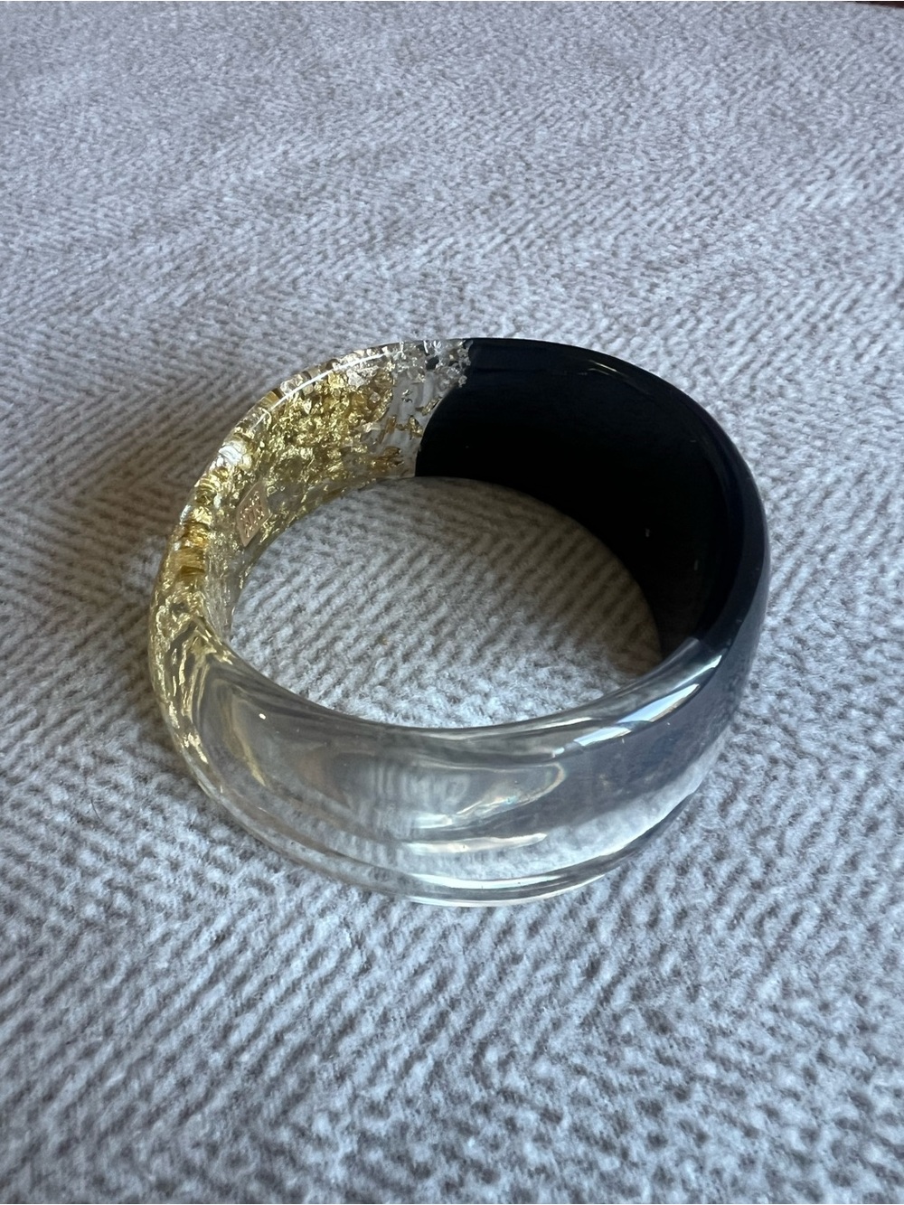 Vintage 1999s RLM SoHo signed Lucite Black, clear and Gold Flake chunky bangle